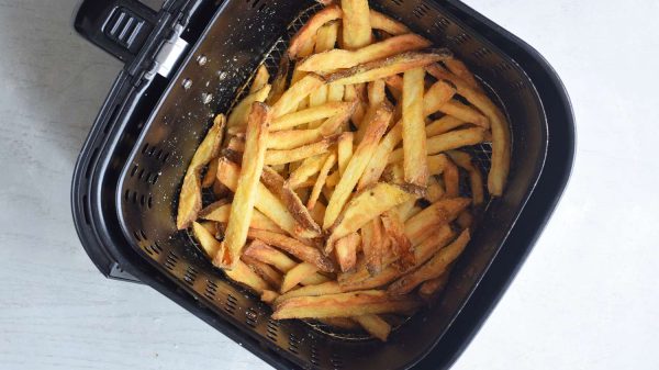 Τα air-fryer αποτελούν τον υπ’ αριθμό ένα εχθρό του ελαιολάδου