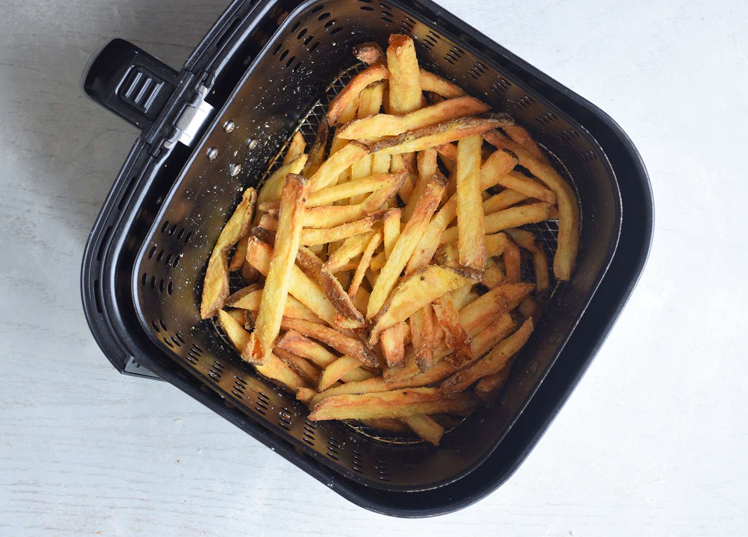 Τα air-fryer αποτελούν τον υπ’ αριθμό ένα εχθρό του ελαιολάδου